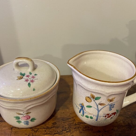 Vintage International Stoneware Japan Creamer and Sugar set - Picture 2 of 5